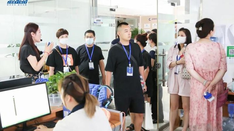 课程定价策略对比分析