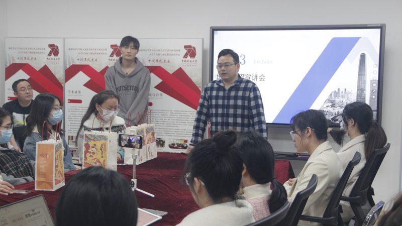 线上心理咨询师培训，零基础入门该如何选择？**